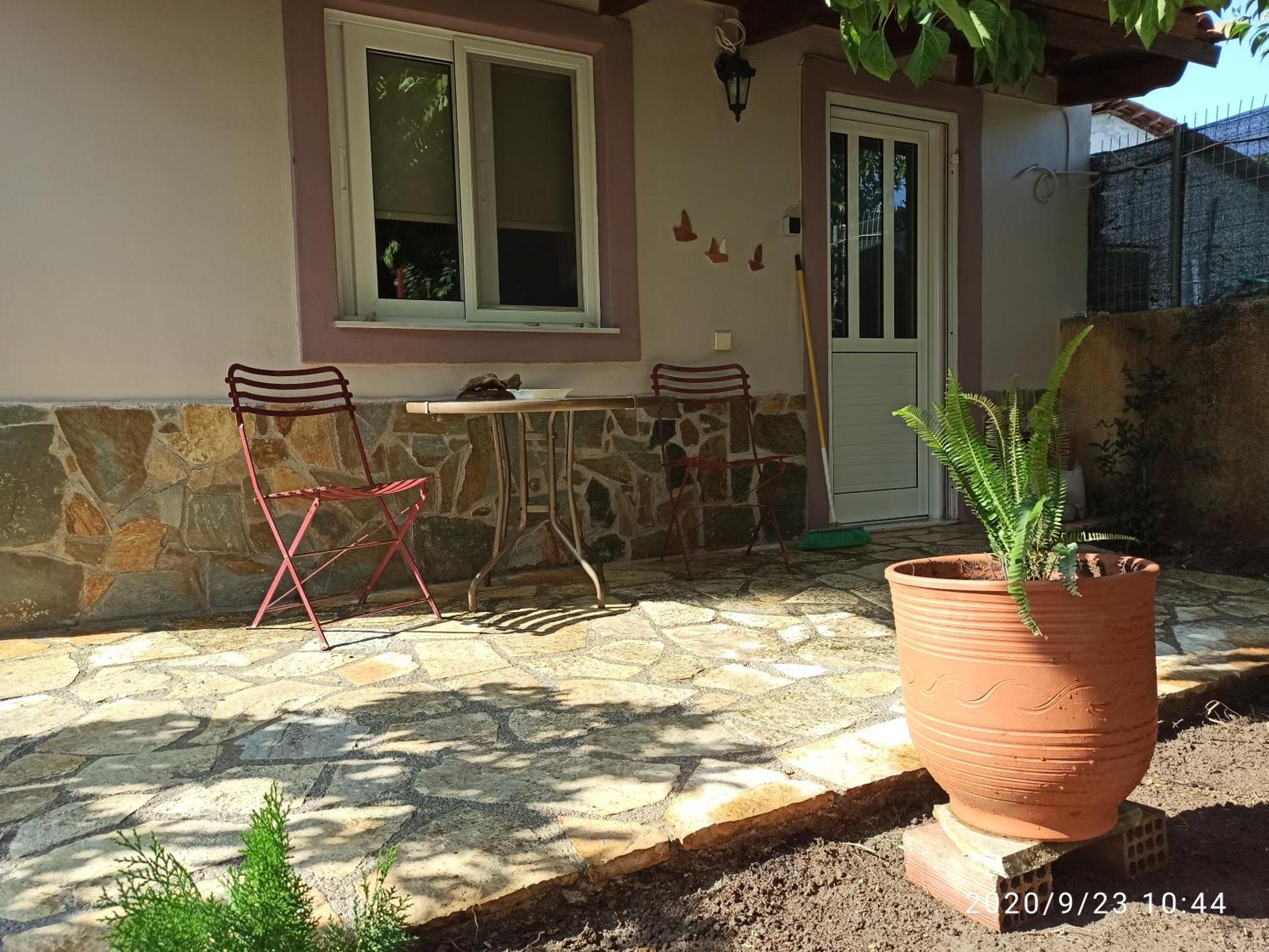 Mozart House Studio Amarynthos Eksteriør billede